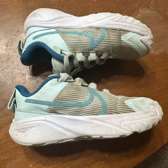 Nike Kids Sneakers - Blue and Gray - Picture 4 of 10